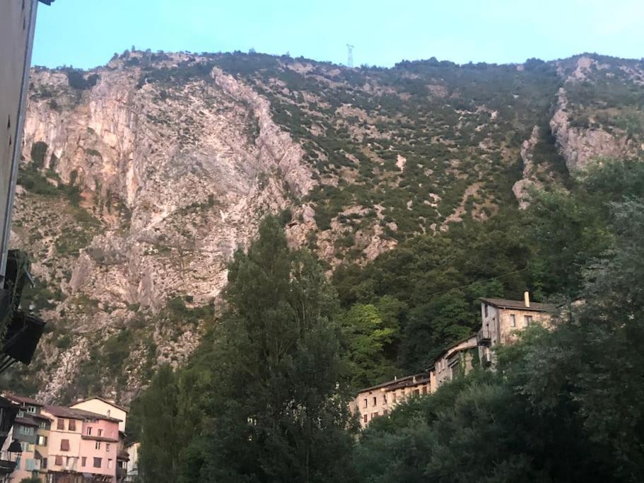 Confortable Au Pied Du Vercors ポン・アン・ロワイヤン エクステリア 写真